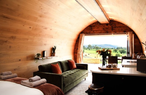 Rhayader Apartamento | Burrow View - a hobbit hut that sleeps 4 guests in 1 bedroom