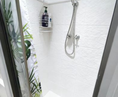 Burwood Casa | Burwood Quiet Central Stay