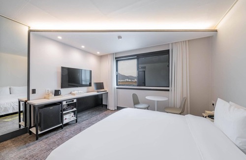 Gangseo District Hotel | Busan Myeongji Zeta Hotel