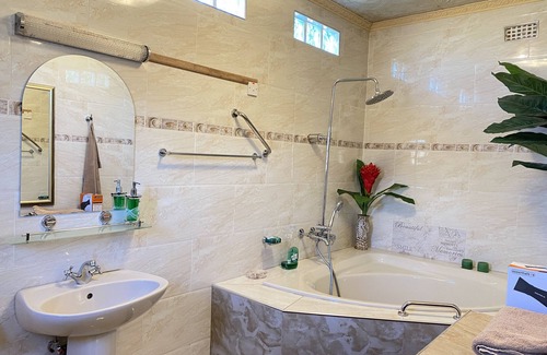 Kasane Casa | Bush Adventure Guest House