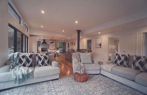 Adventure Bay Casa | Bush & Beach Family Retreat