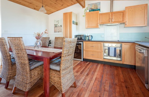 Binalong Bay Casa | Bush Hideaway