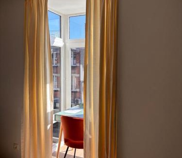 Geel Apartamento | Business Accommodation 'Scandinavian Living' Nomad