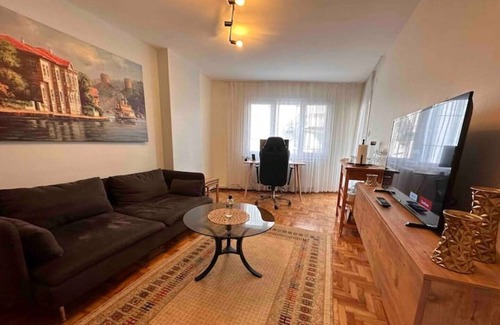 Pendik Apartamento | Business and LongStay Apartment | Work Desk | Metro | SAW