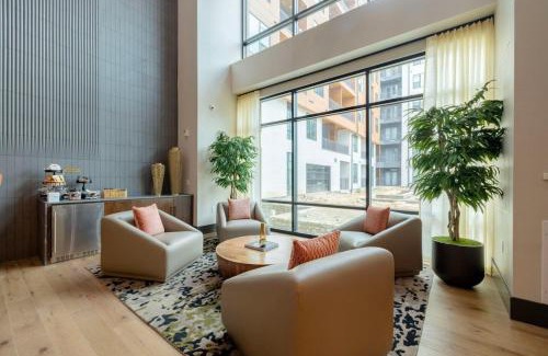North Burnet Apartamento | Business Ready -Fast WiFi -Onsite Parking