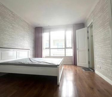 Ben Nghe Apartamento | Bustling stay in the center of JapanTown/7eleven/pub