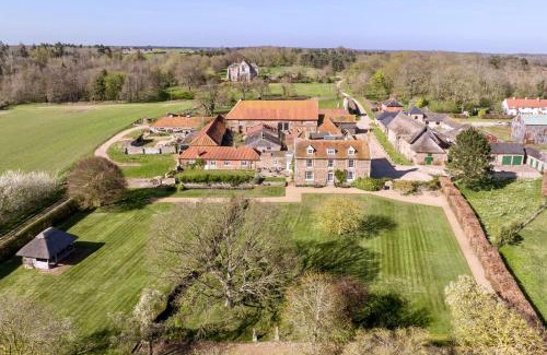Woodbridge Casa | Butley Priory Farmhouse
