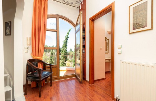 Maritsa Villa | Butterfly Garden Villa