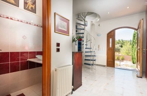 Maritsa Villa | Butterfly Garden Villa