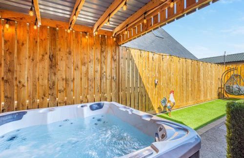 Holywell Casa | Butterfly