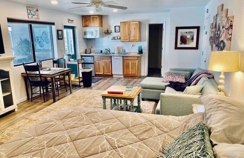 Ahwahnee Apartamento | Butterfly Suite/Hot Tub/BBQ/Private