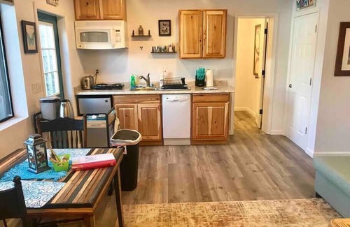 Ahwahnee Apartamento | Butterfly Suite/Hot Tub/BBQ/Private