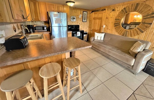 Butternut Cabina | Butternut Lakeview Oasis | 2 Bed, 1 Bath