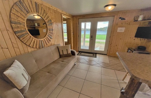 Butternut Cabina | Butternut Lakeview Oasis | 2 Bed, 1 Bath