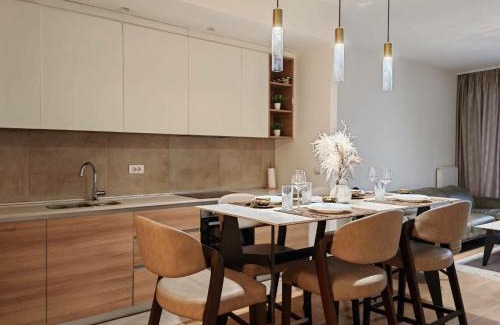 Sarajevska Apartamento | BW SkyVerde on 21st - River & Tower View