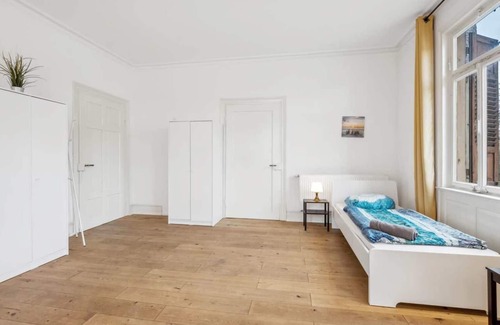 Metzingen Apartamento | Bw16 Ferienwohnungen Metzingen mit Balkon, 2 Schlafzimmer, 1 Wohn-/schlafzimmer, Max. 9 Personen