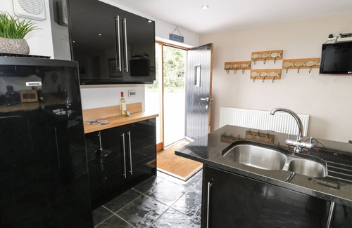 Cylch-Y-Garn Cabaña | Bwthyn Awel