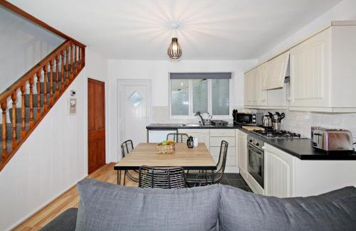 Beaumaris Casa | Bwthyn Cloch Glas