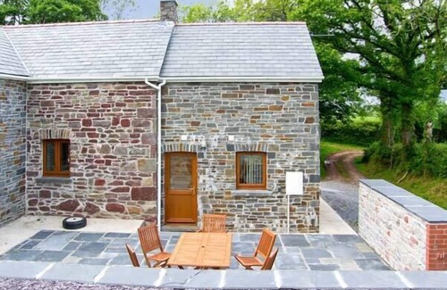 Llanddowror Cabaña | Bwthyn Trecoed, ST CLEARS