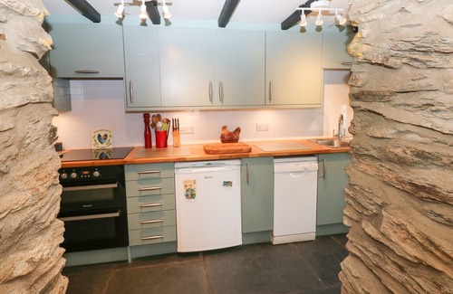 Clydey Cabaña | Star Mill Cottage, CARDIGAN
