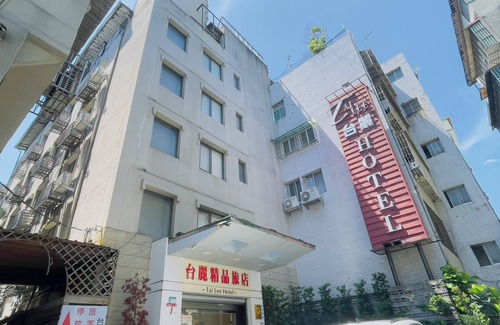 Taishan Casa | BY Charming hotel in pleasant New Taipei City with AC near airport MRT line