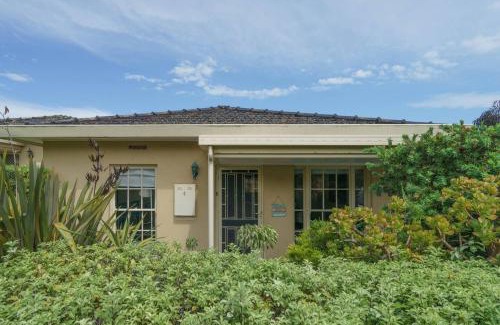 Rosebud Casa | 'By the Beach' Your Comfy Rosebud Holiday Home