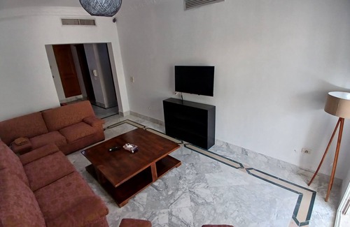 Ville Nouvelle Apartamento | By the Lake Apartment