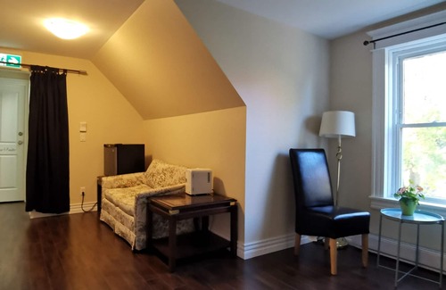 Fredericton Cama Y Desayuno | By The River Bed&breakfast