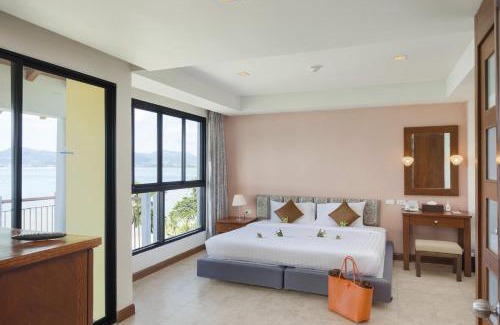 Wichit Hotel | By The Sea