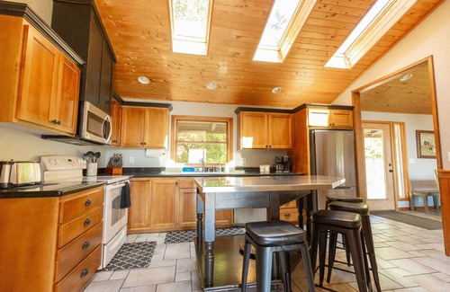 Gold Beach Casa | Byrdies Beach House at Crook Point