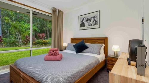 Mullumbimby Creek Casa | Byron Bay Hinterland Treasure