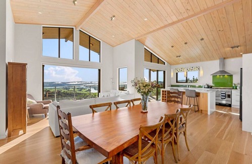 Raglan Apartamento | BYRON HILL - Vistas de 180 grados de Raglan