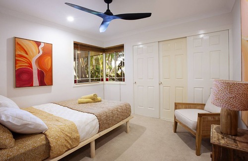 Ocean Shores Casa | Byron shire family home! saltwater pool