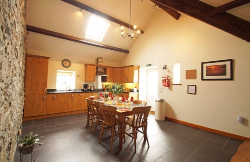 Garn Fadryn Casa | Bythynnod Lleuddad Cottages