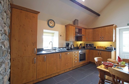 Garn Fadryn Casa | Bythynnod Lleuddad Cottages