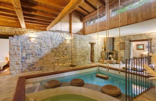 Cernobbio Villa | Cà Bossi Retreat above Lake Como