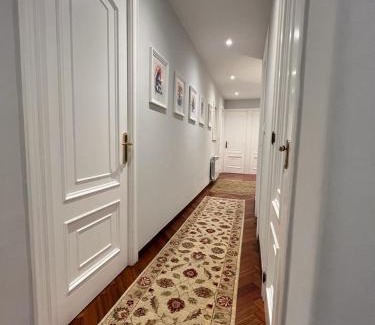 La Coruna Apartamento | Céntrico y acogedor piso con garaje