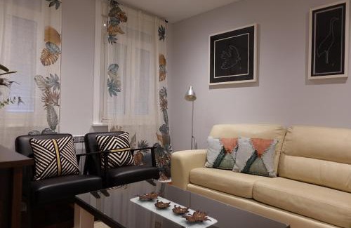 La Coruna Apartamento | Céntrico y acogedor piso con garaje