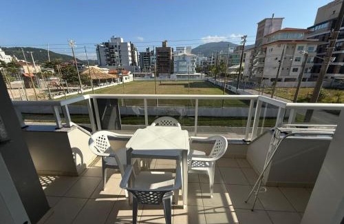 Governador Celso Ramos Apartamento | Cód 107- Apartamento aconchegante á 50m do mar