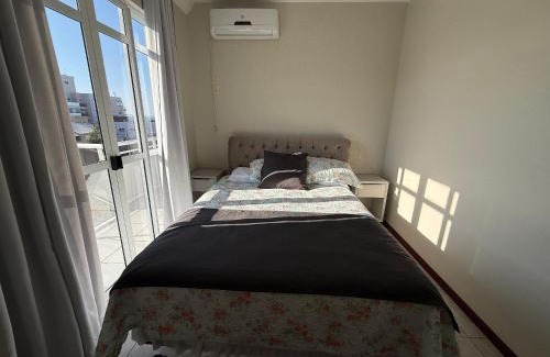 Governador Celso Ramos Apartamento | cód 124 - Cobertura espetacular á 50 m do mar.