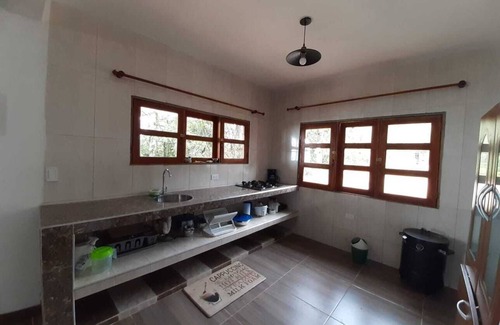 Yumbo Cabaña | Cómoda Ecocasa en Dapa cerca Cali Relajate en Pareja. Restaurantes, senderismo,