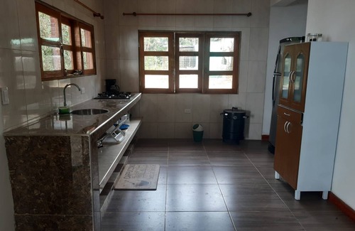 Yumbo Cabaña | Cómoda Ecocasa en Dapa cerca Cali Relajate en Pareja. Restaurantes, senderismo,