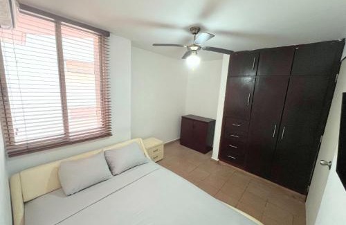 El Cangrejo Casa | Cómoda Habitación Céntrica en Hogar Familiar - Cerca de Todo