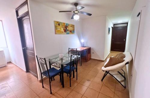 El Cangrejo Casa | Cómoda Habitación Céntrica en Hogar Familiar - Cerca de Todo