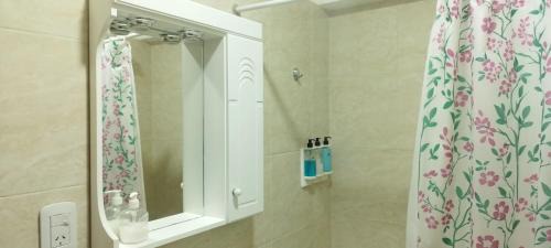 San Nicolas de los Arroyos Apartamento | Cómodo depto en San Nicolás de los Arroyos con cochera 0341-15-675-22-36