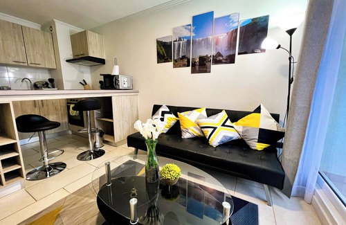 Los Angeles Apartamento | Cómodo departamento con piscina en Los Angeles