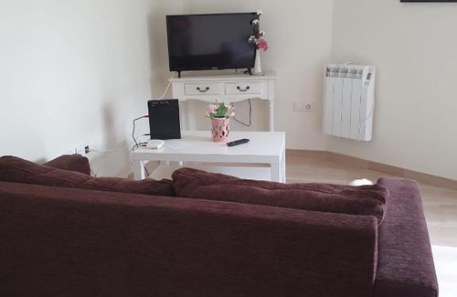 Barrio de la Vega Apartamento | Cómodo, funcional y amplio estudio, A4