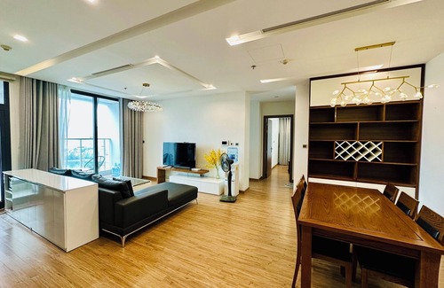 Cong Vi Apartamento | căn hộ 3 phòng ngủ view hoàng hôn tại vinhomes metropolis
