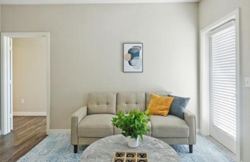 Willowbrook Apartamento | C Creek 4316 I New Construction 2bd Apt I Gated