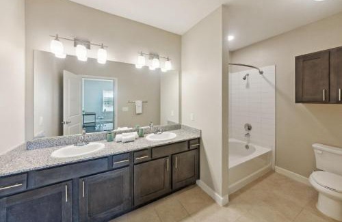 Willowbrook Apartamento | C Creek 4316 I New Construction 2bd Apt I Gated